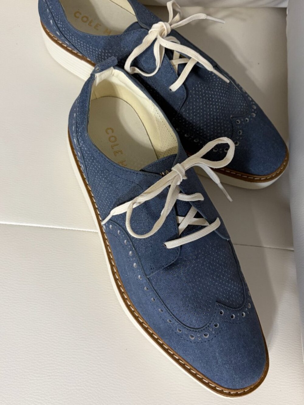 Cole Haan Women's Wingtip Oxford Denim Blue Suede 9.5